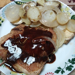 濃厚ソースの鷄もも肉焼き